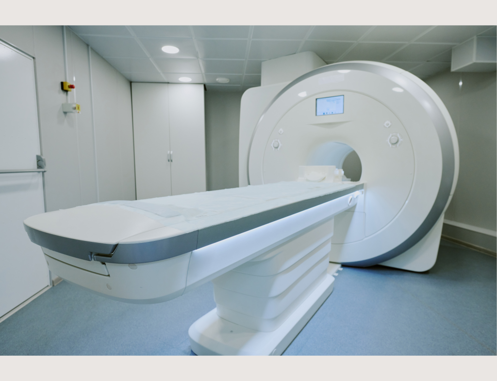 Appareil IRM pour imagerie de l'épaule - diagnostic et examen médical