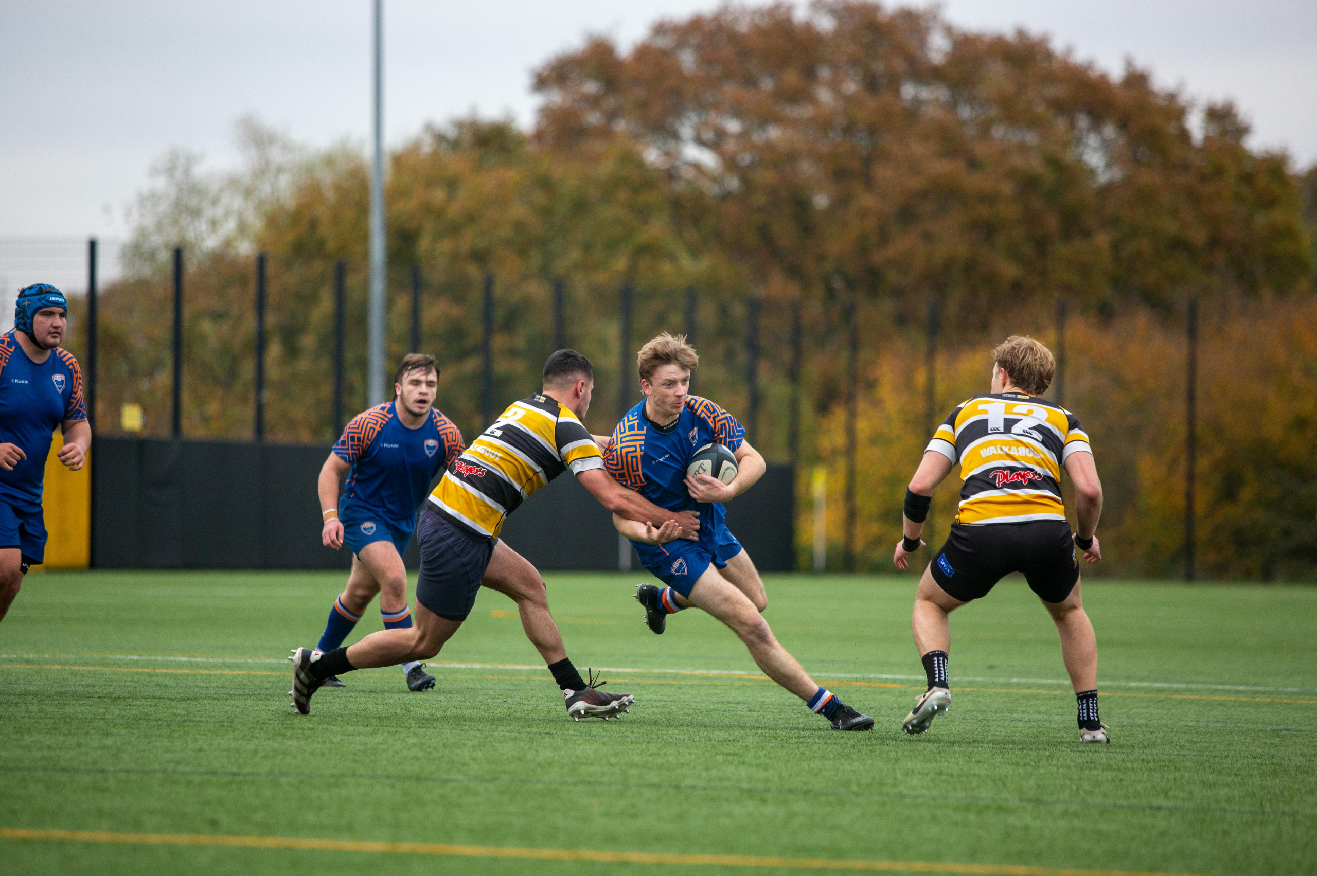 Plaquage au rugby, mécanisme fréquent de disjonction acromio-claviculaire pris en charge en rééducation d'épaule